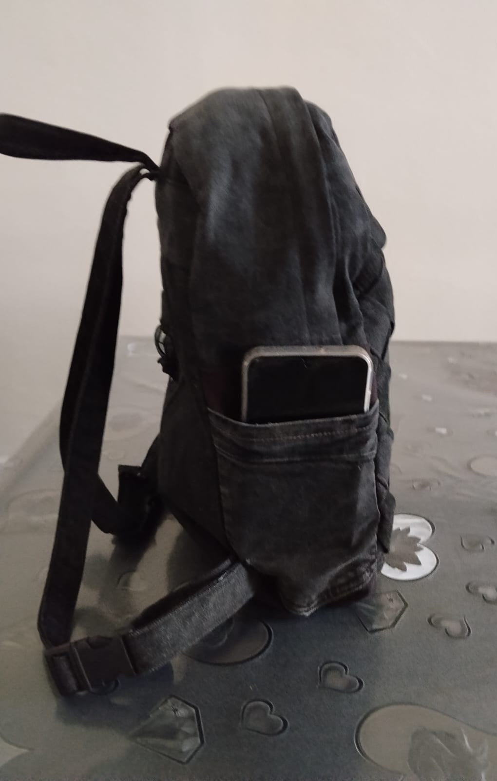 zaino a strisce in jeans nero