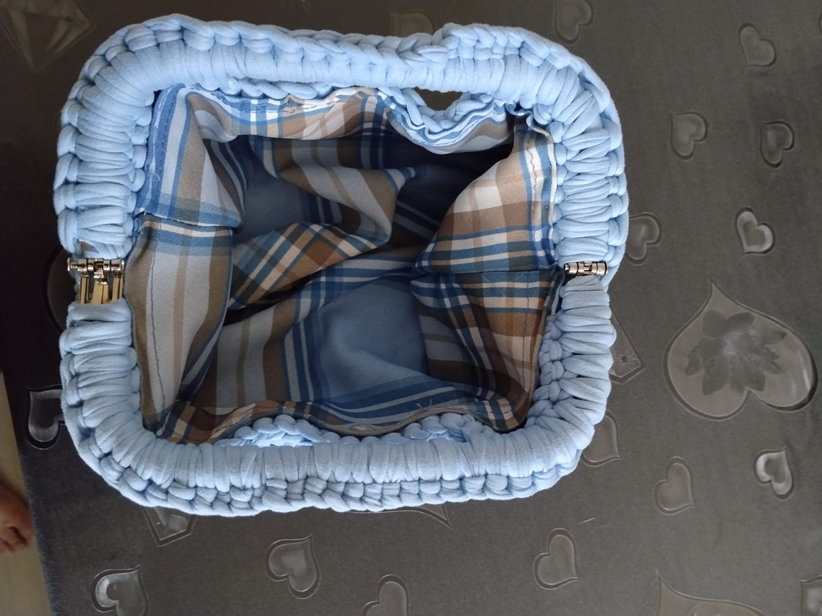 borsa clutch celeste
