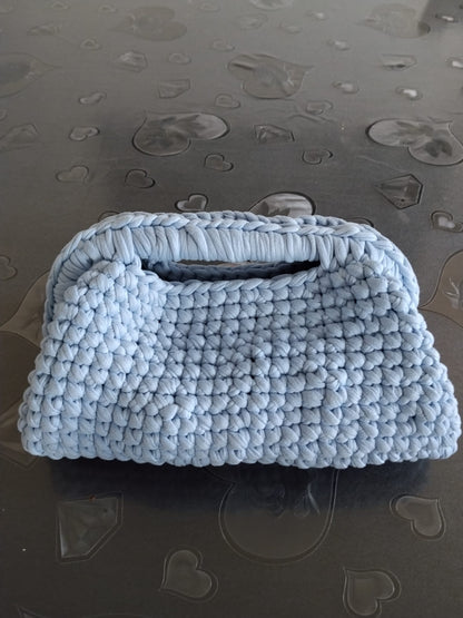 borsa clutch celeste