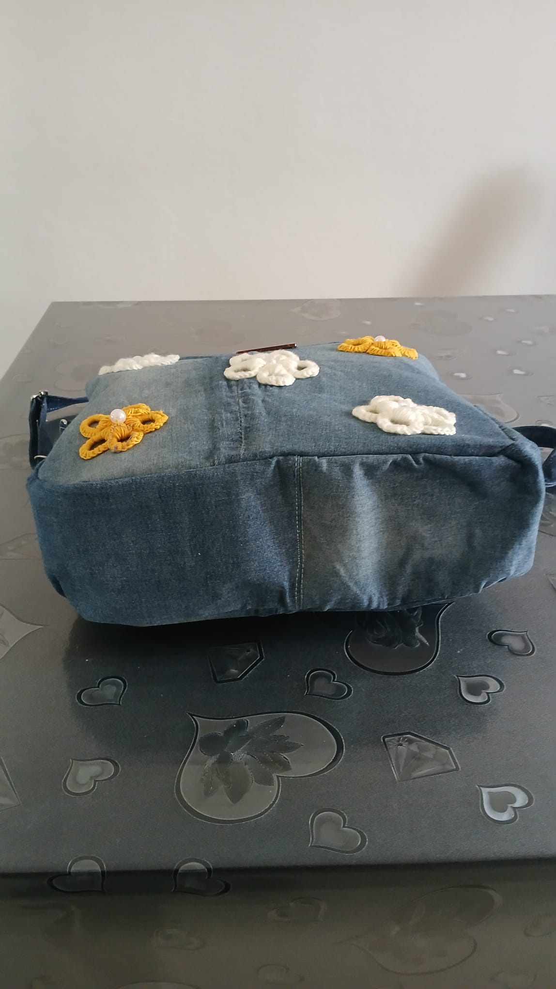borsa jeans con fiori