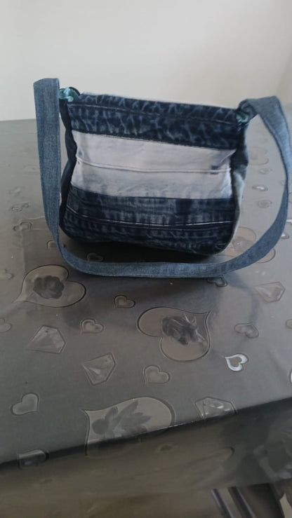 Borsa multicolore in denim riciclato