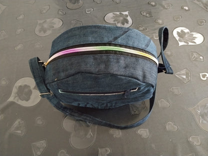 Borsa tonda in denim con fiore
