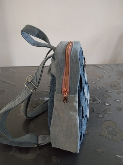 zainetto a strisce bicolore in denim