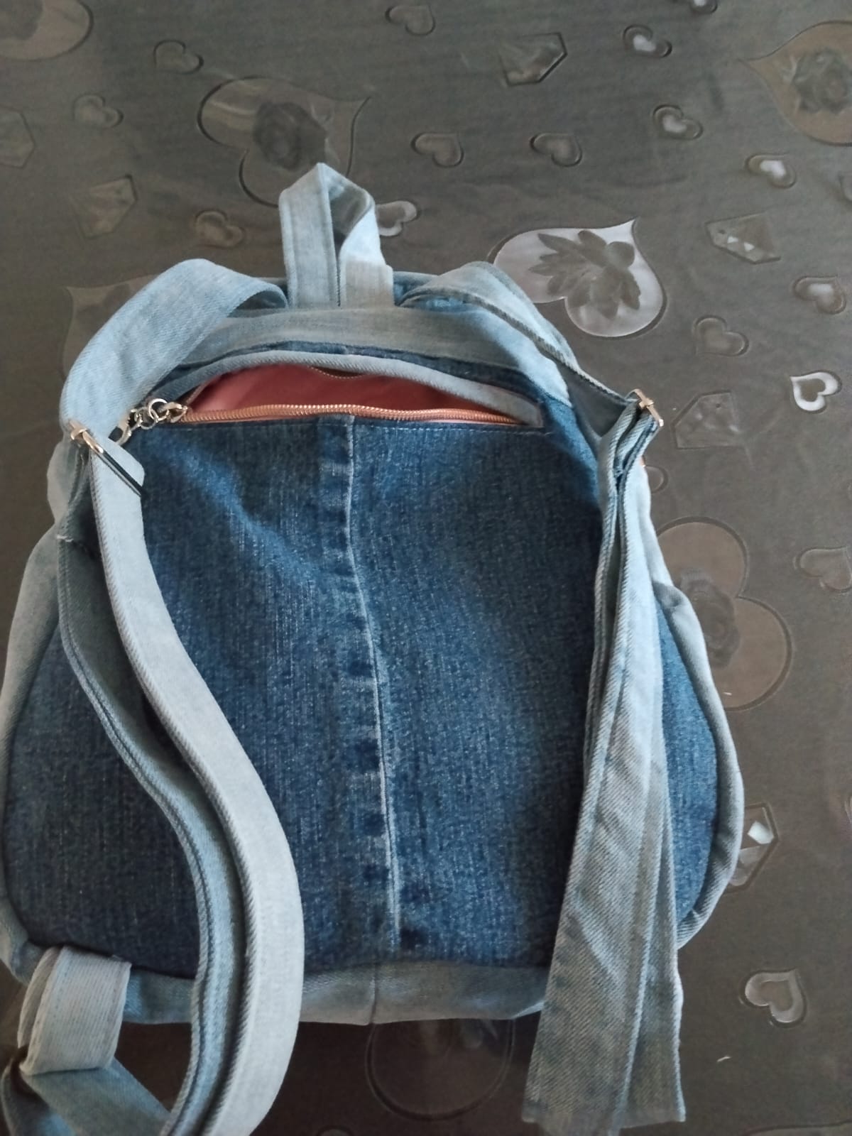 zainetto a strisce bicolore in denim
